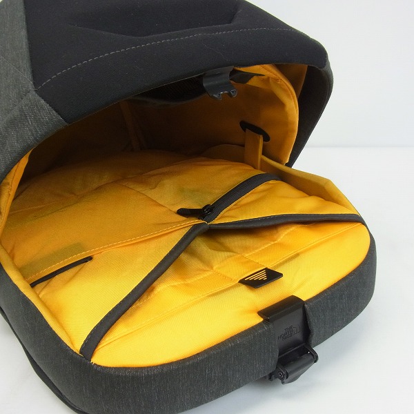 実際に弊社で買取させて頂いたTHE NORTH FACE/ノースフェイス /Access 02/リュック ナイロン/NF0A3KUR GRYの画像 3枚目