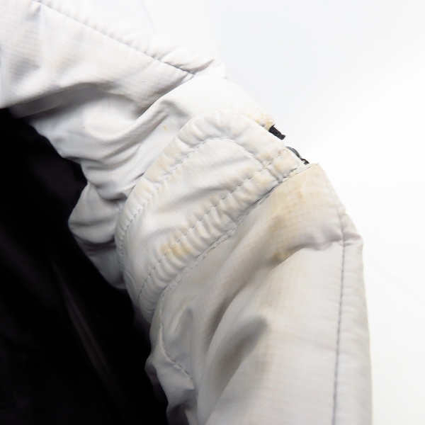 実際に弊社で買取させて頂いたFILA/フィラ ダウンジャケット ライトグレー Mの画像 5枚目