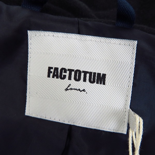 実際に弊社で買取させて頂いたFACTOTUM/ファクトタム ダッフルコート 袖切替 刺繡/46の画像 2枚目