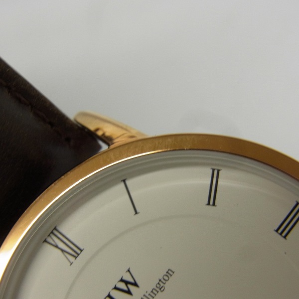 実際に弊社で買取させて頂いたDaniel Wellington/ダニエルウェリントン レザーベルト クォーツ/腕時計/ウォッチ 1103DW 38mmの画像 6枚目