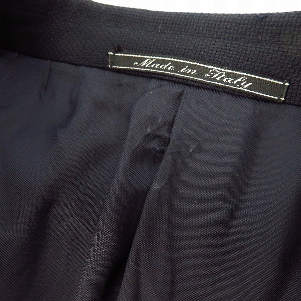 実際に弊社で買取させて頂いたBARNEYS NEW YORK/バーニーズニューヨーク Redaelli生地 イタリア製 ウール100% テーラードジャケット/50の画像 4枚目