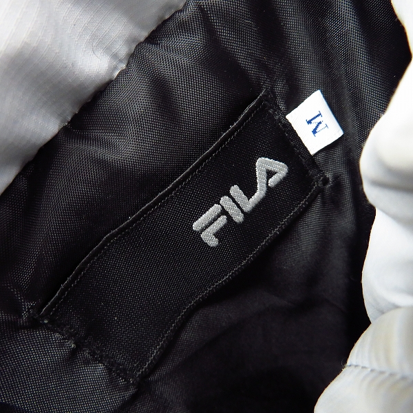 実際に弊社で買取させて頂いたFILA/フィラ ダウンジャケット ライトグレー Mの画像 2枚目