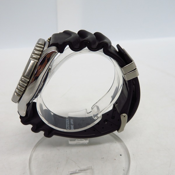 実際に弊社で買取させて頂いたCITIZEN/シチズン プロマスター AIR DIVER'S/エアダイバーズ 8203-824393 200Mの画像 1枚目