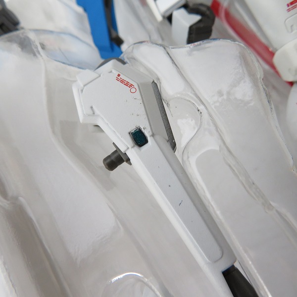 実際に弊社で買取させて頂いたBANDAI SPIRITS/バンダイスピリッツ 超合金メタルロボット魂 S GUNDAM/Sガンダム MSA-0011の画像 6枚目