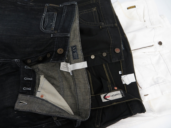 実際に弊社で買取させて頂いたARMANI JEANS/アルマーニジーンズ エンブレムメタル/COMFORT FIT 等 コットン/デニム パンツ 34/38 3点セットの画像 2枚目