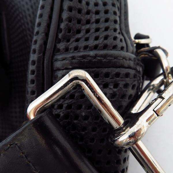 実際に弊社で買取させて頂いたHUGO BOSS/ヒューゴボス 2WAY パンチングレザー ブリーフケース/ビジネスバッグの画像 8枚目