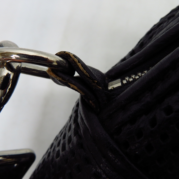 実際に弊社で買取させて頂いたHUGO BOSS/ヒューゴボス 2WAY パンチングレザー ブリーフケース/ビジネスバッグの画像 6枚目