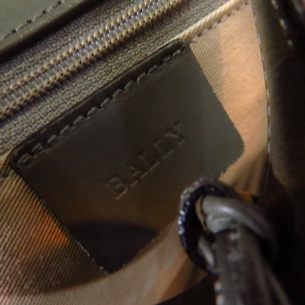 実際に弊社で買取させて頂いたBALLY/バリー レザー 2WAY ショルダーバッグ/キャンバス ハンドバッグ 2点セットの画像 8枚目