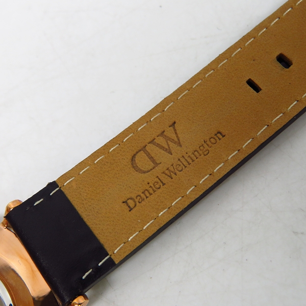 実際に弊社で買取させて頂いたDaniel Wellington/ダニエルウェリントン レザーベルト クォーツ/腕時計 B36R11の画像 6枚目