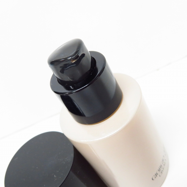 実際に弊社で買取させて頂いたGIORGIO ARMANI/ジョルジオ アルマーニ クレマヌーダ 00 ファンデーション 30mlの画像 2枚目