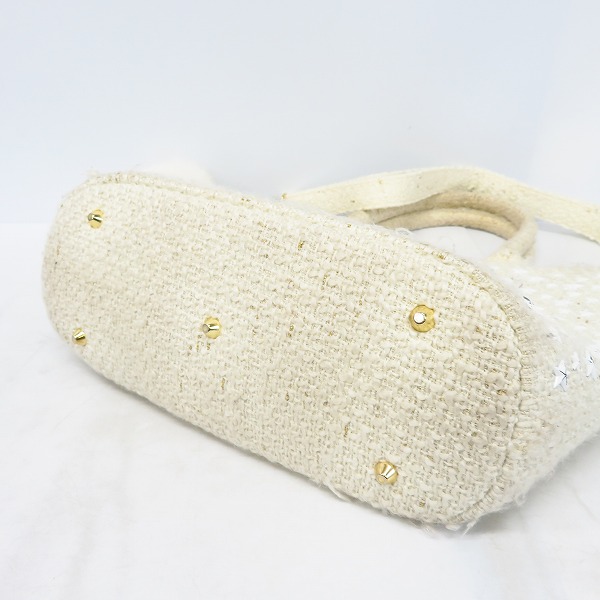 実際に弊社で買取させて頂いたDRESSCAMP/ドレスキャンプ スター スタッズ トートバッグ/ハンドバッグ ホワイトの画像 2枚目