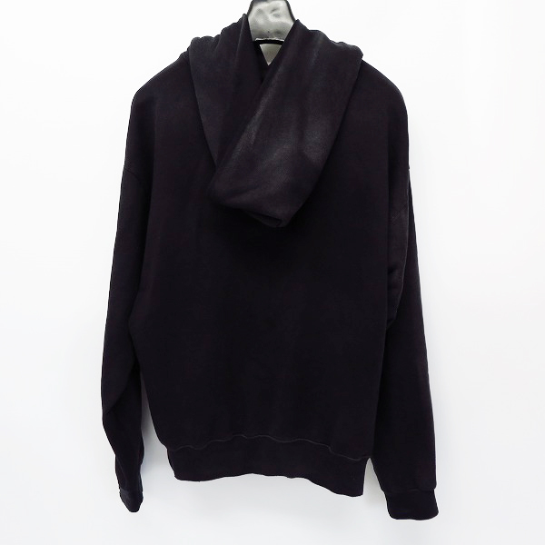 実際に弊社で買取させて頂いたGIVENCHY/ジバンシィ 18AW ヴィンテージ/ダメージ加工 ロゴプリントパーカー BW70513Z0L/Mの画像 1枚目