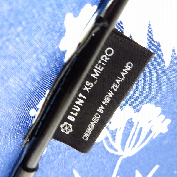 実際に弊社で買取させて頂いた【未使用】Karen Walker/カレンウォーカー BLUNT XS METRO Limited Edition 折り畳み傘/アンブレラの画像 4枚目