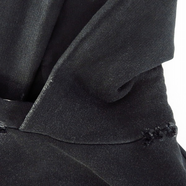 実際に弊社で買取させて頂いたGIVENCHY/ジバンシィ 18AW ヴィンテージ/ダメージ加工 ロゴプリントパーカー BW70513Z0L/Mの画像 4枚目