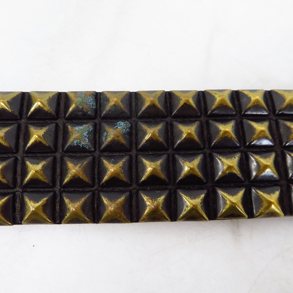 実際に弊社で買取させて頂いたHTC/エイチティーシー ピラミッドスタッズ レザーベルト/90/36の画像 4枚目