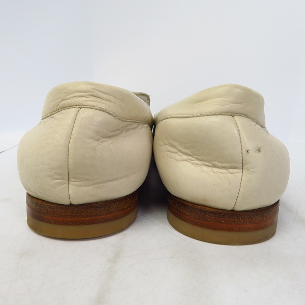 実際に弊社で買取させて頂いたGIORGIO ARMANI/ジョルジオアルマーニ ローファー/レザーシューズ/ホワイト系/40の画像 1枚目