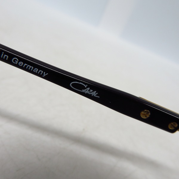 実際に弊社で買取させて頂いたCAZAL/カザール ラウンドサングラス MOD.644 COL.1 ブラック×ゴールドの画像 5枚目