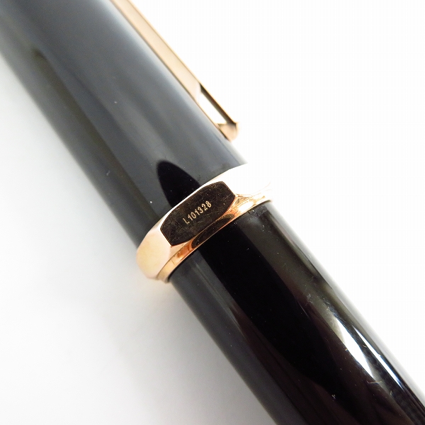 実際に弊社で買取させて頂いた【ギャラ付】Cartier/カルティエ サントス デュモン コンポジット ツイスト式ボールペン ピンクゴールド  CROP000049の画像 4枚目