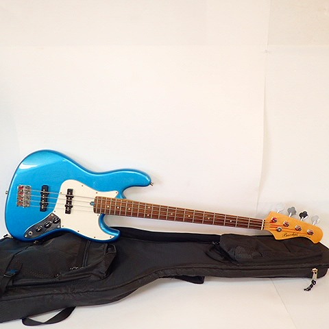 実際に弊社で買取させて頂いた★Bacchus/バッカス UNIVERSE SERIES ジャズベース タイプ エレキベース ソフトケース付き