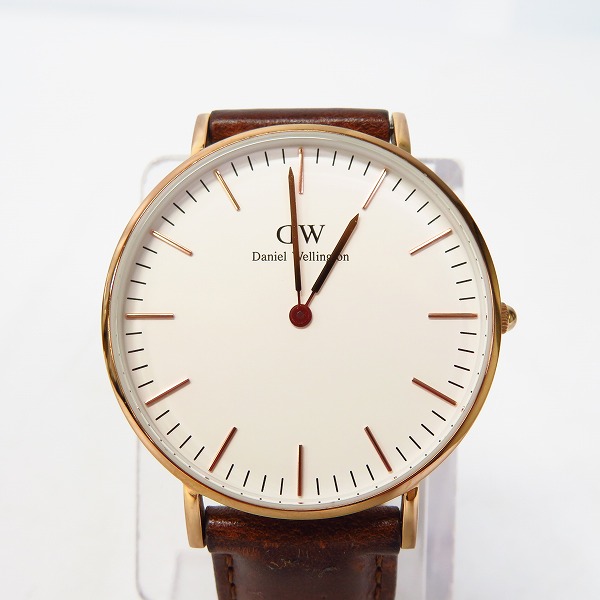 実際に弊社で買取させて頂いたDaniel Wellington/ダニエルウェリントン レザーベルト クォーツ/腕時計 