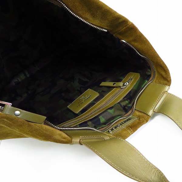 実際に弊社で買取させて頂いたJIMMY CHOO/ジミーチュウ スウェード レザーバッグ 迷彩ライニング 手提げの画像 3枚目