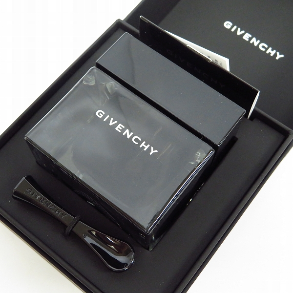 実際に弊社で買取させて頂いた【未使用】GIVENCHY/ジバンシィ LE SOIN NOIR ソワン ノワール クレーム (クリーム) 50ml