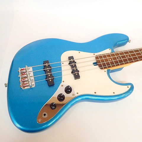 実際に弊社で買取させて頂いた★Bacchus/バッカス UNIVERSE SERIES ジャズベース タイプ エレキベース ソフトケース付きの画像 6枚目