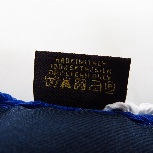 実際に弊社で買取させて頂いた【未使用】BVLGARI/ブルガリ シルク混 総柄 ハンカチ/スカーフ の画像 2枚目