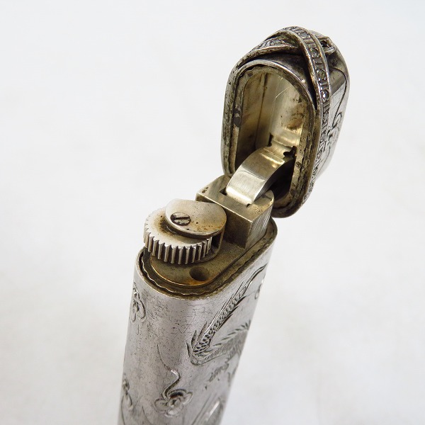 実際に弊社で買取させて頂いたCartier/カルティエ シルバー製　ダイヤセット 彫刻 ライターの画像 5枚目