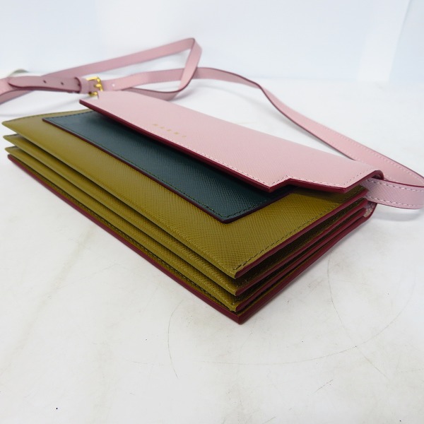 実際に弊社で買取させて頂いた【未使用品】MARNI/マルニ 2018 トランク ポシェット型 ショルダーウォレットの画像 2枚目