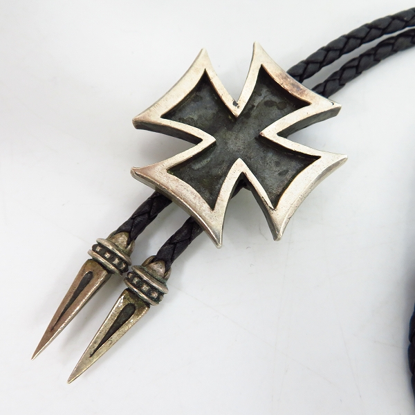 実際に弊社で買取させて頂いたDEALDESIGN/ディールデザイン アイアンクロス ループタイ