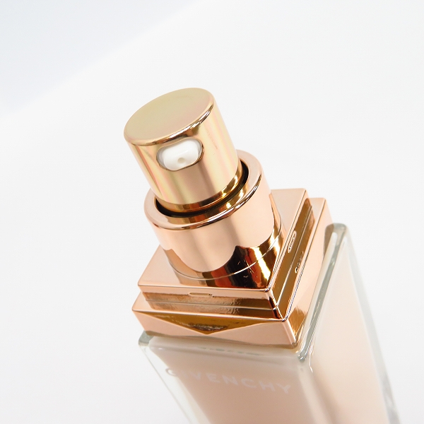 実際に弊社で買取させて頂いた【未使用】GIVENCHY/ジバンシィ ランタンポレル エマルジョン 50ml（乳液）の画像 2枚目