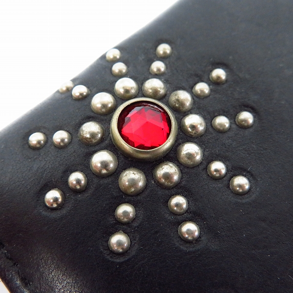 実際に弊社で買取させて頂いたHTC/エイチティーシー フラワースタッズ レザーロングウォレット/長財布の画像 7枚目