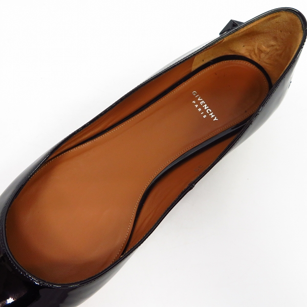 実際に弊社で買取させて頂いたGIVENCHY/ジバンシー エナメル パンプス スタッズ/39の画像 4枚目