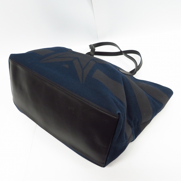 実際に弊社で買取させて頂いたJIMMY CHOO/ジミーチュウ 2017 スターロゴ キャンバス×レザー トートバッグの画像 2枚目