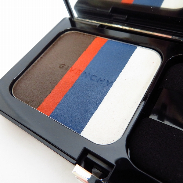 実際に弊社で買取させて頂いたGIVENCHY/ジバンシイ クチュール アトリエ パレット アイシャドウの画像 3枚目