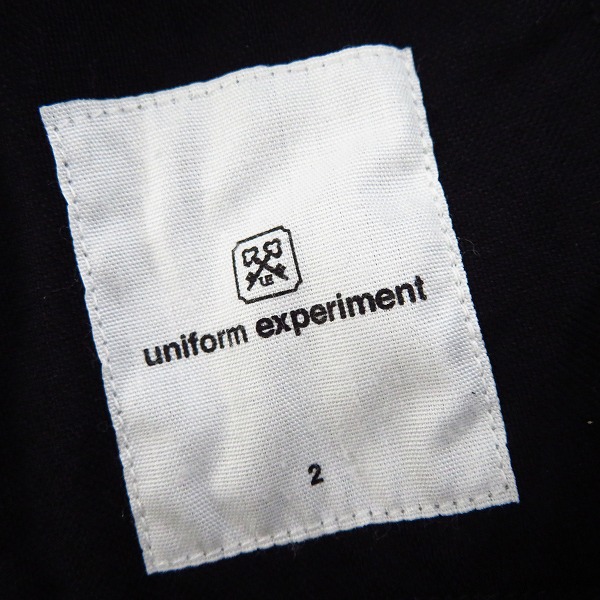 実際に弊社で買取させて頂いたuniform experiment/ユニフォームエクスペリメント ナンバリングシャツ ペイント加工 UE-167042/2の画像 2枚目