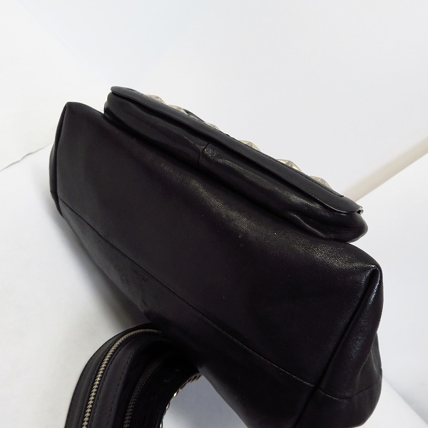 実際に弊社で買取させて頂いたJIMMY CHOO/ジミーチュウ スタッズ レザー チェーン リュック/バックパックの画像 2枚目