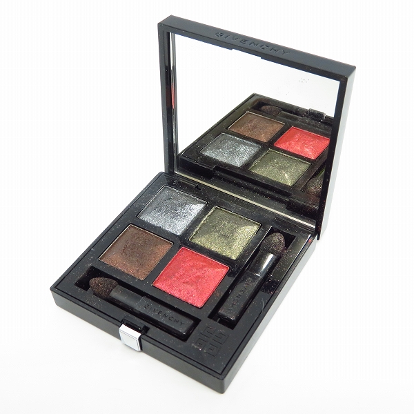 実際に弊社で買取させて頂いたGIVENCHY/ジバンシー ミッドナイト スカイ パレット アイシャドウ