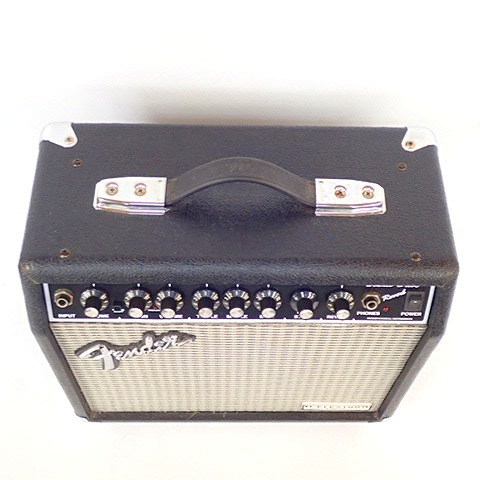 実際に弊社で買取させて頂いた【音出し確認済】Fender/フェンダー SDR-15CE Studio Drive Reverb ギターアンプ コンボアンプの画像 3枚目