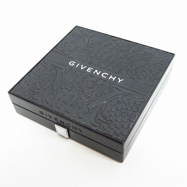 実際に弊社で買取させて頂いたGIVENCHY/ジバンシー ミッドナイト スカイ パレット アイシャドウの画像 2枚目