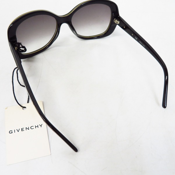 実際に弊社で買取させて頂いたGIVENCHY/ジバンシイ サングラス アイウエア SGV786Gの画像 1枚目