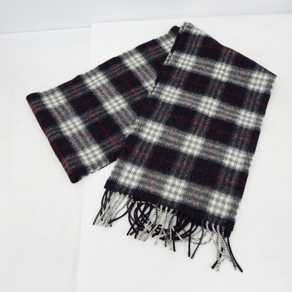 実際に弊社で買取させて頂いたLounge Lizard/ラウンジリザード ウール100％ チェック柄マフラー 