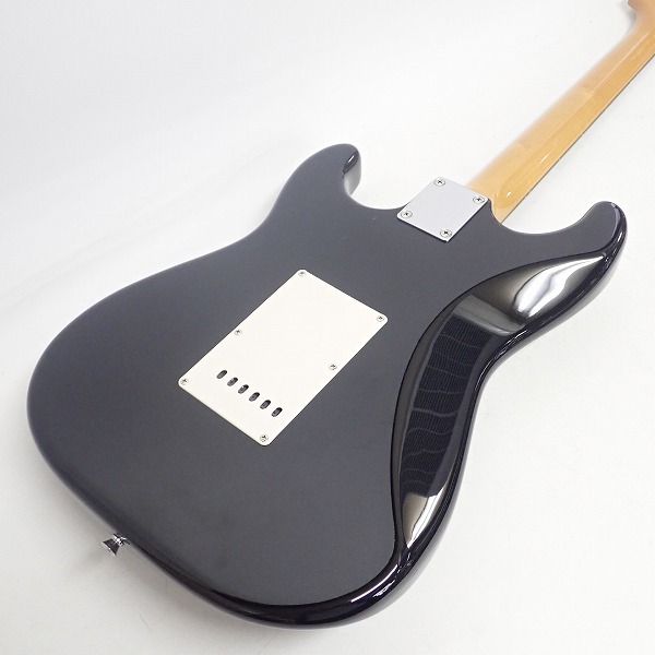 実際に弊社で買取させて頂いた★Bacchus/バッカス Universe Series ストラトタイプ エレキギターの画像 5枚目