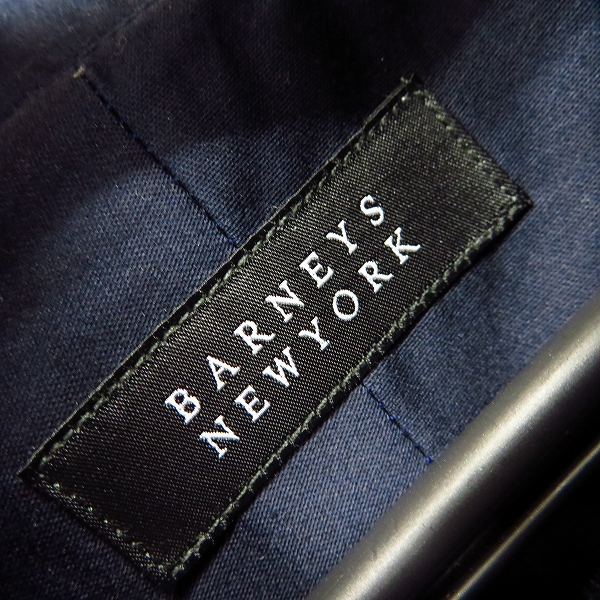 実際に弊社で買取させて頂いたBARNEYS NEWYORK/バーニーズニューヨーク 長袖 ドレスシャツ ブラック/40の画像 2枚目