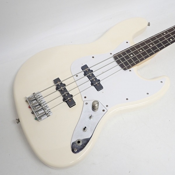 実際に弊社で買取させて頂いた★【改造品】Bacchus/バッカス UNIVERSE SERIES ジャズベースタイプ エレキベースの画像 4枚目