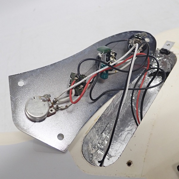 実際に弊社で買取させて頂いた★【改造品】Bacchus/バッカス UNIVERSE SERIES ジャズベースタイプ エレキベースの画像 9枚目