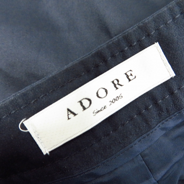 実際に弊社で買取させて頂いたCELINE/セリーヌ ADORE/アドーア スカート ネイビー/38 2点セットの画像 2枚目