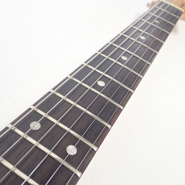 実際に弊社で買取させて頂いた★Bacchus/バッカス Universe Series ストラトタイプ エレキギターの画像 3枚目