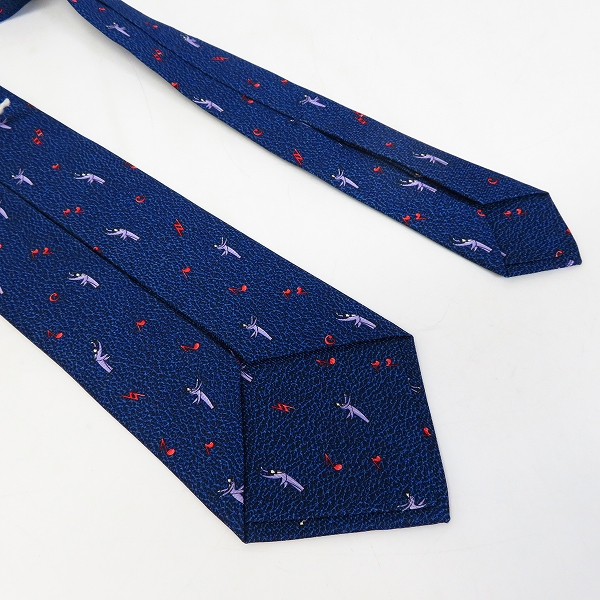 実際に弊社で買取させて頂いた【未使用】BVLGARI/ブルガリ シルク 100％ ネクタイ ネイビー系の画像 5枚目